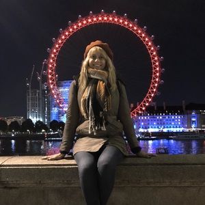 Meet your Posher, Lisa